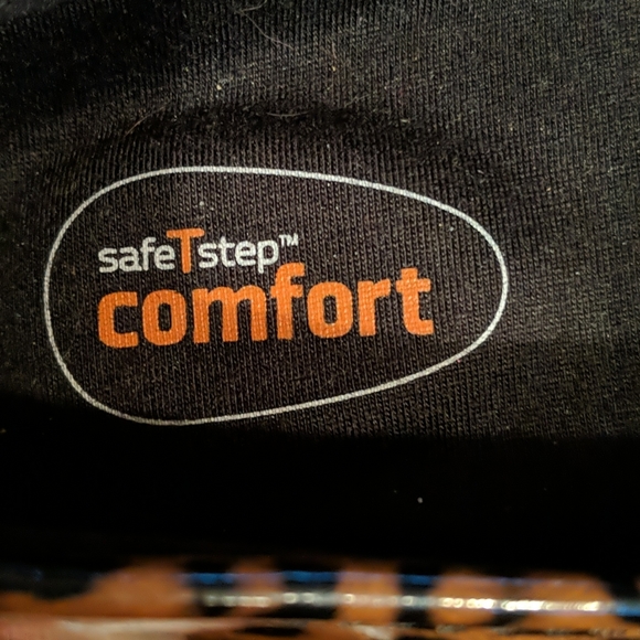 SafeTstep Women's no slip animal print professional clogs. 7 - Picture 7 of 7